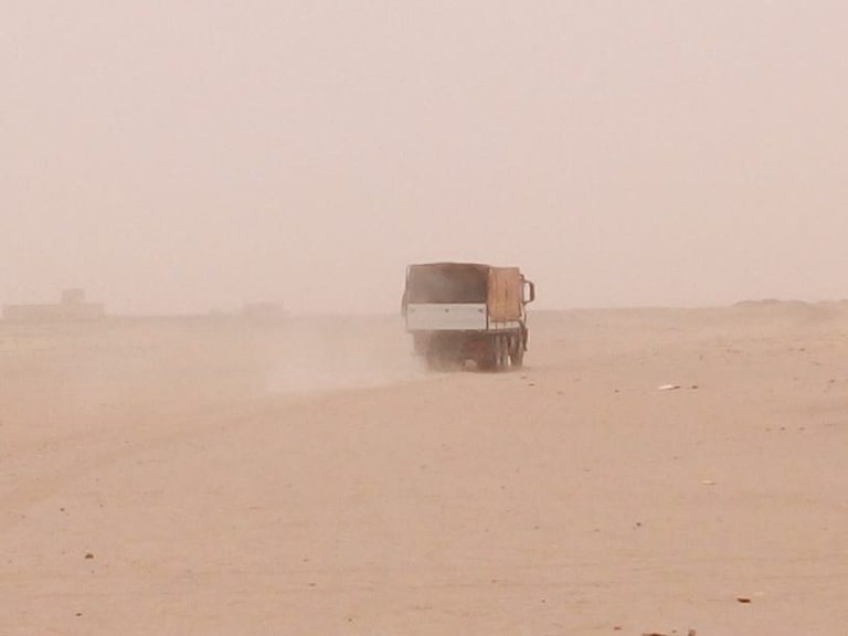 File photo used as illustration: For the past two years, Tunisian authorities have been deporting migrants into the desert,towards the Algerian or Libyan borders | Photo: IOM