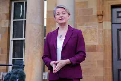 UK's Foreign Secretary Yvette Cooper speaking to media at the end of the Berlin Process Foreign Ministers' Meeting on Western Balkans, at Hillsborough Castle near Belfast, Northern Ireland, 9 October 2025 | Photo: EPA/PAULO NUNES DOS SANTOS