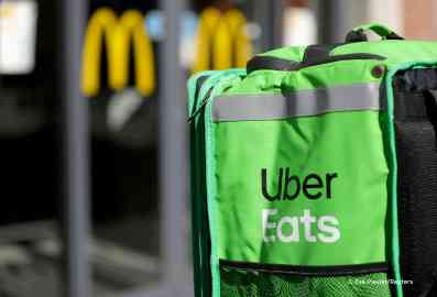 File photo: UK food delivery companies Deliveroo, Uber Eats, and Just Eat have committed to strengthening identity checks to prevent unauthorized work | Photo: Eva Plevier / Reuters