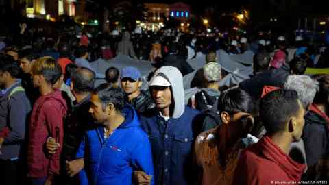 From file: Migrants holding a protest on Mytilene square were attacked in April 2018 | Photo: picture alliance / dpa / Zuma press
