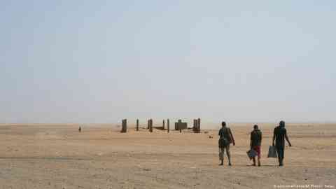 For years, North African countries have been accused of violent expulsions into the Sahara desert - but now, evidence of EU complicity sheds a new light on phenomenon  (file photo) | PHOTO: picture-alliance/AP Photo/J. Delay