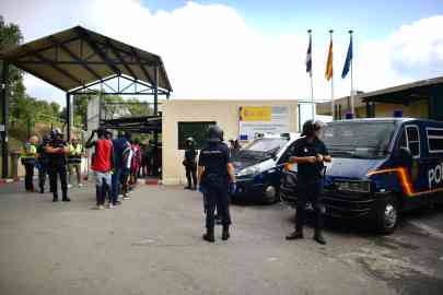 File photo: Ceuta’s temporary migrant center, known as CETI has far exceeded its capacity of 512 places. The center is currently holding over 1,000 migrants | Photo: Reuters