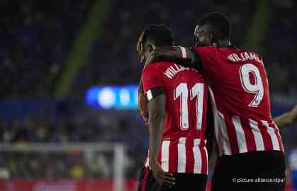 Brothers Nico and Iñaki Williams, eight years apart in age, both play for Athletic Bilbao in Spain | Photo: Manuel Reino Berengui/DeFodi Images/picture alliance