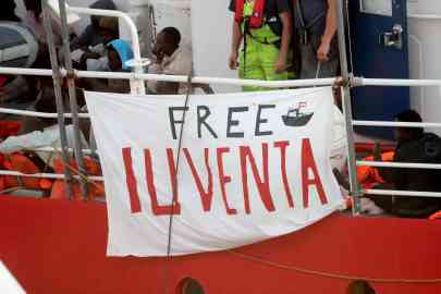 Writing calling for the release of the Iuventa ship. | Photo: ARCHIVE/EPA/DOMENIC AQUILINA