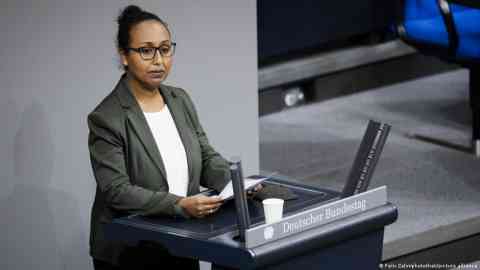Awet Tesfaiesus moved to Germany as a refugee and is now a lawmaker | Photo: Felix Zahn/photothek/picture-alliance