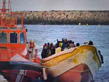 A migrant boat rescued by Spain's sea rescue services in the Balearic Islands, August 19, 2025 | Photo: Europa Press