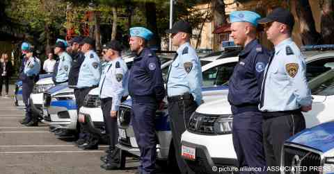 From file: Frontex officers lined up during the ceremony for the official start of the joint border control with North Macedonian police in Skopje on April 20, 2023 | Photo: picture-alliance/AP
