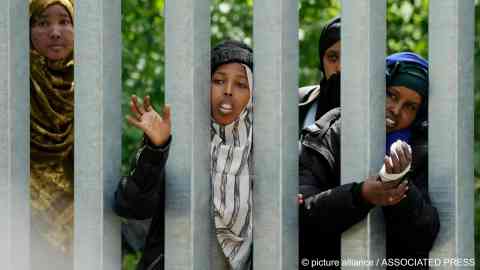 Are more asylum seekers going to be rejected, turned back or even deported if calls to change the ECHR succeed? | Photo: picture alliance/AP