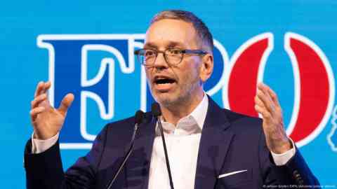 FPÖ leader Herbert Kickl called on Chancellor Karl Nehammer to resign | Photo: Johann Groder/EXPA/picturede/picture alliance