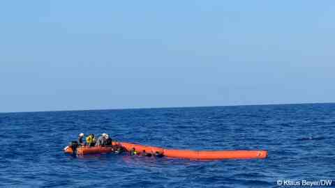 Weak, exhausted and trembling with cold – rescued migrants from West Africa in the sea | Photo: Klaus Beyer