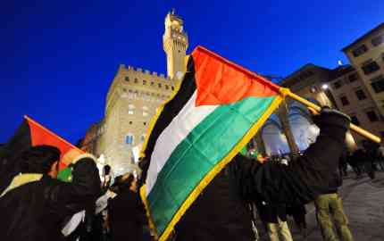 A demonstration of the local community in Florence | Photo: ARCHIVE/ANSA/MAURIZIO DEGL'INNOCENTI