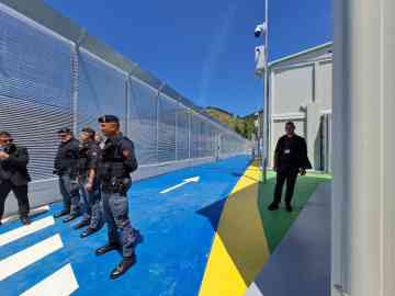 The hotspot for entrance and initial reception procedures for migrants set up in the Shengjin port about 70 kilometers from Tirana. From here migrants will be transferred to Gjader | Photo: Paolo Cappeleri / ANSA