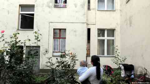In Germany, eight out of ten people believe that racism is a common phenomenon when looking for accommodation, according to a report. | Photo: Picture-alliance/dpa