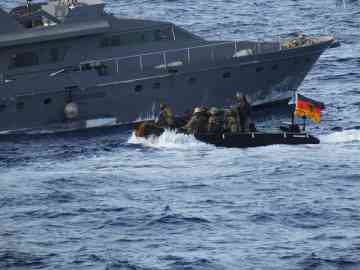 Operation Irini primarily focuses on intelligence and reconnaissance missions but has also been assisting with sea rescue operations | Photo: picture-alliance/German Ministry of Defence   