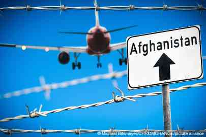 From file: A photomontage depicts deportations to Afghanistan | Photo: Michael Bihlmayer /picture alliance / Chromorange