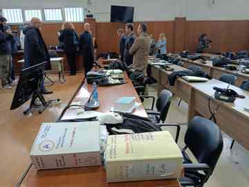 A picture taken during the Cutro trial, which is examining alleged delays in the rescue of the Summer Love yacht that sank off the Italian town of Steccato di Cutro on February 26, 2023 | Photo: Giuseppe Pipita / ANSA