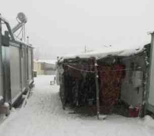Snow blankets the asylum seeker camp north of Athens, January 24, 2022 | Credit: Twitter account @PatColon, SOS Refugiados, Spain 