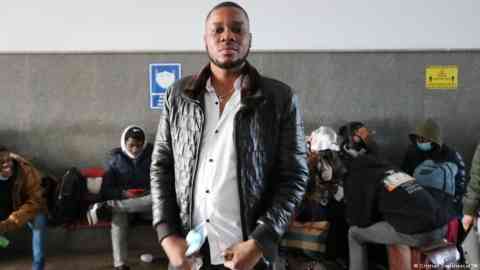 Many African students say they have spent days to get to Ukrainian borders | Photo: Cristian Stefanescu/DW