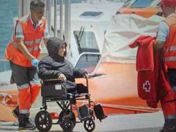 Moroccan national and double-amputee Gilzan, who is 39, spoke about her journey as a migrant to the Canary Islands, at the end of July, after being rescued | Photo: Spanish Red Cross