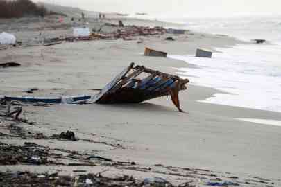 An additional five bodies have been recovered following a shipwreck which took place off the Calabrian coast on February 26 | Photo: Reuters