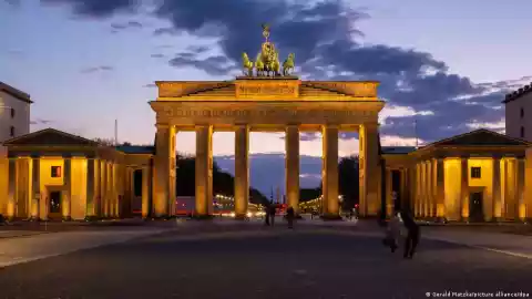 Germany remains a destination country for many migrants | Photo: Gerald Matzka/picture alliance/dpa