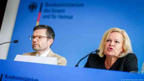 Justice Minister Marco Buschmann and Interior Minister Nancy Faeser presented the new security measures to journalists | Photo: Kay Nietfeld / dpa / picture alliance
