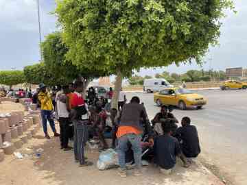 Migrants from sub-Saharan Africa are seen in Sfax, Tunisia on July 14, 2023: Photo: ANSA/PAOLO PALUZZ