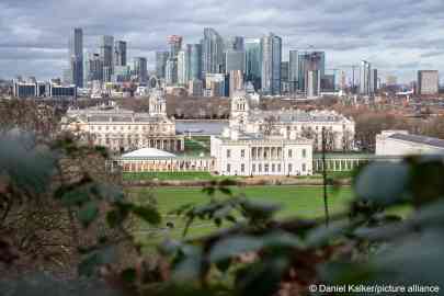 Refugee families in the UK fear homelessness as they come up against challenges finding suitable private rental accommodation | Photo: Daniel Kalker/picture-alliance