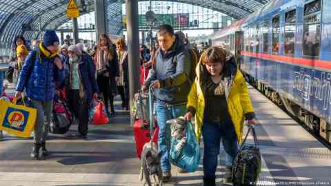 File photo: Thousands of Ukrainians continue to come to Germany every month, fleeing war and violence in their country | Photo: Picture-alliance