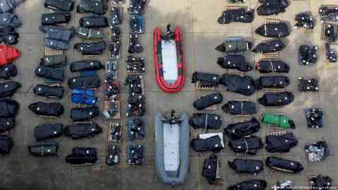 File photo: Migrants often attempt to cross the English Channel in small boats like these | Photo: Gareth Fuller/PA Wire/dpa/picture alliance