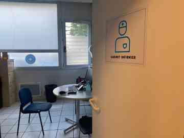 File photo: At a Medecins du Monde health center | Photo: InfoMigrants