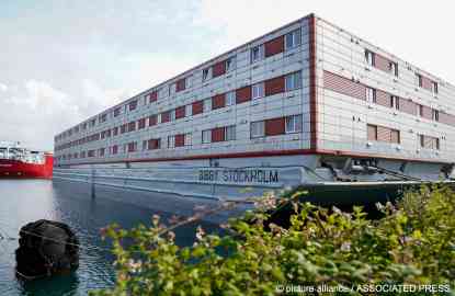 The Bibby Stockholm barge moored in Dorset will house up to around 500 asylum seekers | Photo: picture alliance