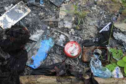 A burn pile near the border with Bosnia, in an area with a heavy police presence and surveillance infrastructure, according to NNK | Photo: No Name Kitchen
