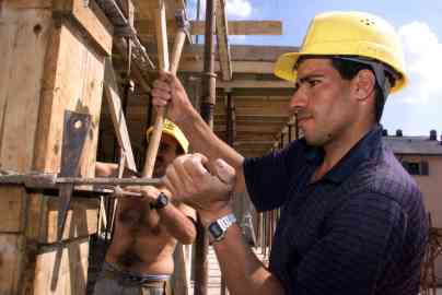From file: An Egyptian worker at a construction site in downtown Milan | Photo: ARCHIVE ANSA / DAL ZENNARO
