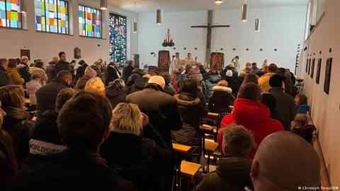 Ukrainian refugees find strength at St. Nikolaus church in Berlin-Johannisthal | Photo: Christoph Strack/DW