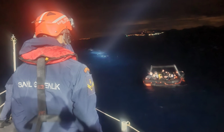 A screenshot taken from the Aegean Boat Report Blog of the group of Afghan migrants about to be rescued by the Turkish coast guard from the Aegean Sea | Source: Aegean Boat Report Blog