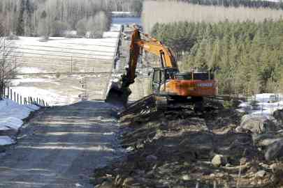 The construction site of the Finland-Russia eastern border barrier fence near Pelkola crossing point in Imatra, south-eastern Finland, Friday April 14, 2023 | Photo: Roni Rekomaa/Lehtikuva via AP