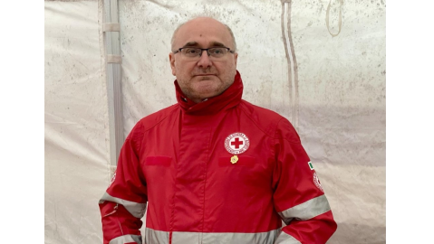 Italian Red Cross president Rosario Valastro on a visit to the Lampedusa hotspot, which the Red Cross has been managing since 1 June 2023 | Photo: ARCHIVE ANSA / ELIO DESIDERIO