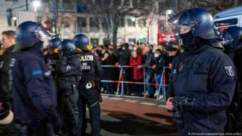More than 100 people were arrested during riots in Berlin on New Year's Eve, 2022 | Photo: DPA