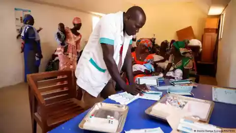Thousands of doctors and teachers have left Cameroon for greener pastures | Photo: Desire Danga Essigue/REUTERS