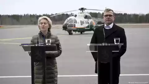 The EU chief and Finnish prime minister visited the border with Russia on Friday, April 19, 2024 | Photo: Antti Aimo-Koivisto/AFP