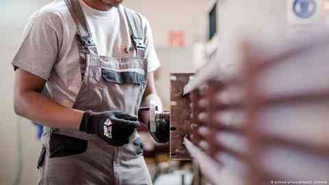Germany has about 1.7 million vacancies and is looking to migrant workers to fill some of those jobs  | Photo: picture-alliance/dpa/C. Schmidt
