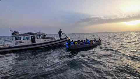File photo for illustration: Dozens aboard a shipwrecked migrant boat remain missing in the Mediterranean Sea as Italian authorities carried out a series of search and rescue operations over the weekend | Photo: Hasan Mrad/ZUMA Wire/IMAGO