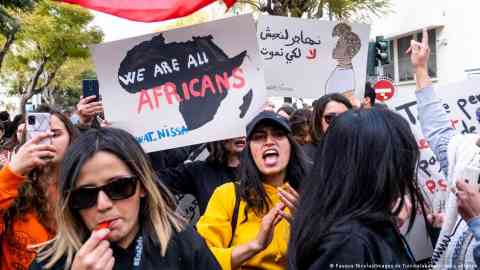 Sub-Saharan migrants say they appreciate the support of many Tunisian people | Photo: Fauque Nicolas/Images de Tunisie/abaca/picture alliance