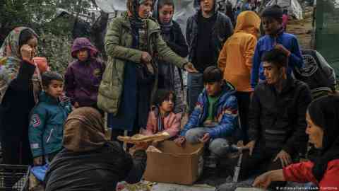 Migrants at the Moria camp on Lesbos island | Photo: Picture-alliance/dpa/Z.Tzortzinis