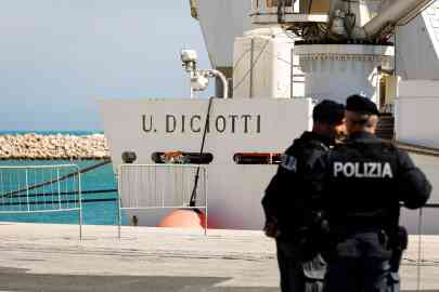 The Italian Coast Guard has been working overtime in 2022 to manage migration flows from North Africa | Photo: ANSA