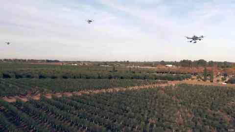 Drones flying over a field | Source: Screenshot video report DW