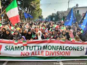 From file: A demonstration of Muslims in Monfalcone in December 2023. The banner reads 'We are all from Monfalcone. No to divisions' | Photo:  Mauro Zocchi/ANSA/picture alliance