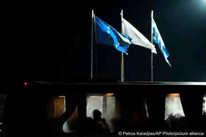 From file: Migrants from Syria on the way to the Pournara migrant reception center in Cyprus on
January 24, 2024 | Photo: Petros Karadjias / picture alliance