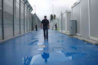 Inside the permanent repatriation center (CPR) in Gjadër, Albania, part of Italy’s external migrant return agreement often cited in discussions about proposed EU 'return hubs' | Photo : Reuters